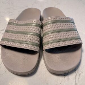 Adidas Women’s Slide Size 8